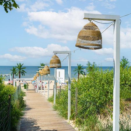 Your Holidays Waves Widok Na Fale Baltyku D756 Miedzyzdroje Bagian luar foto